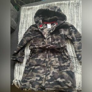 Boys bathrobe Size 6